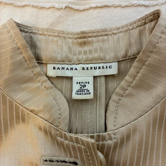 Banana Republic cotton/silk blend Gold Women's Jacket. Gorgeous! Size 2P - Picture 13 of 16